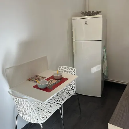 Апартаменты Le Nid Des Thermes , Parking Виши